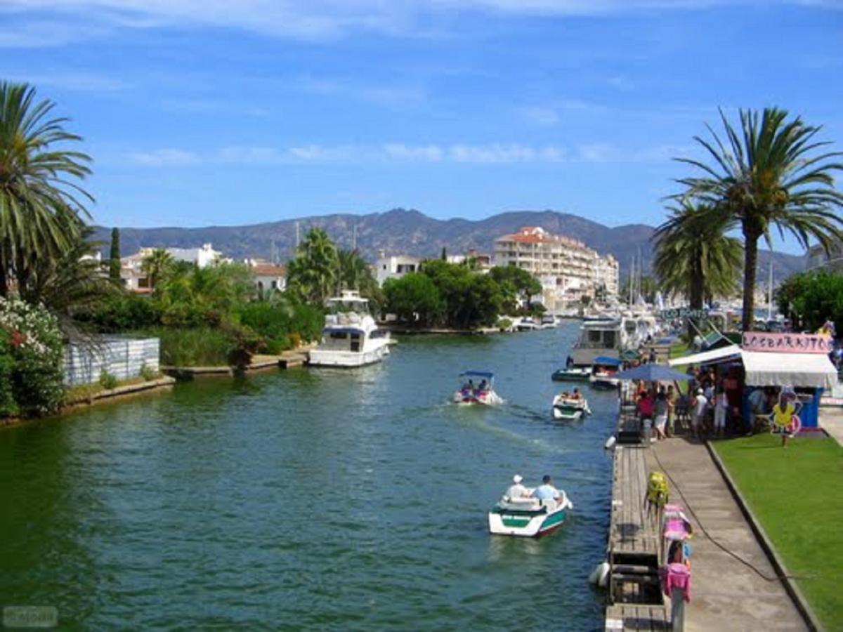 Goldhome - Sylvia - Vistas Espectaculares Al Mar Ampuriabrava Exterior foto